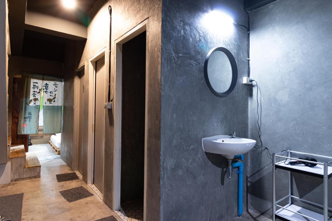 The Beds Ever Hostel (Adults Only) Bangkok Eksteriør billede
