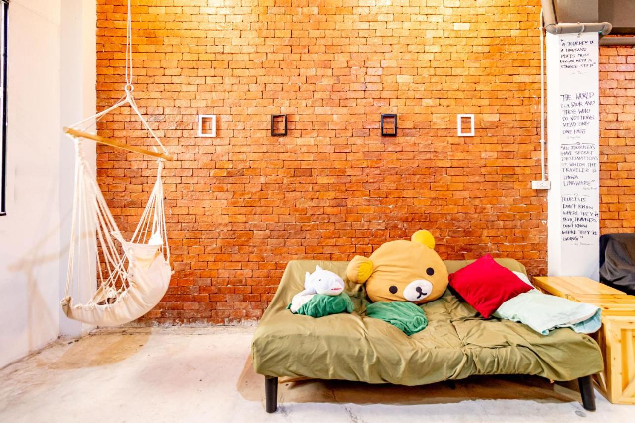 The Beds Ever Hostel (Adults Only) Bangkok Eksteriør billede