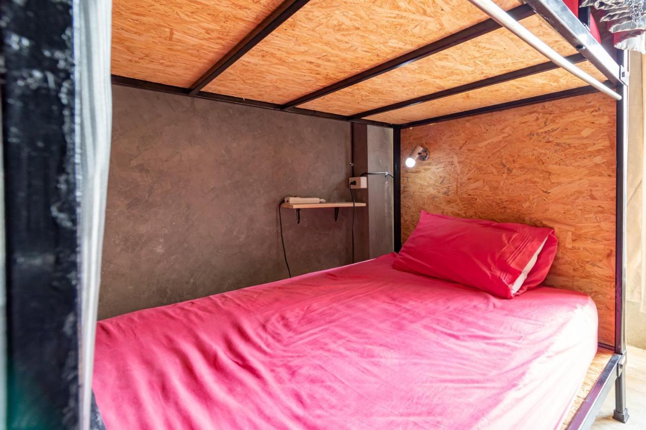 The Beds Ever Hostel (Adults Only) Bangkok Eksteriør billede