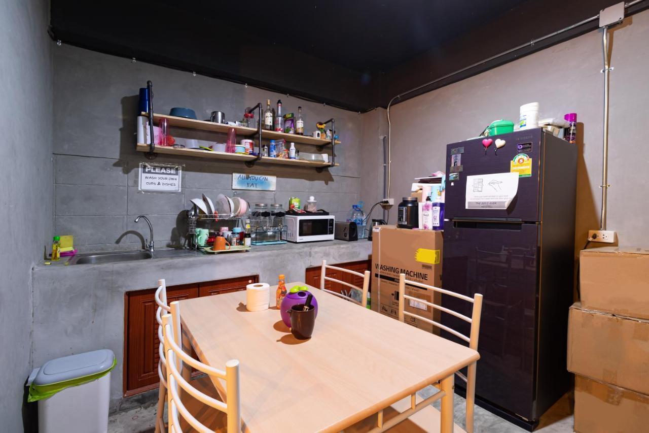 The Beds Ever Hostel (Adults Only) Bangkok Eksteriør billede