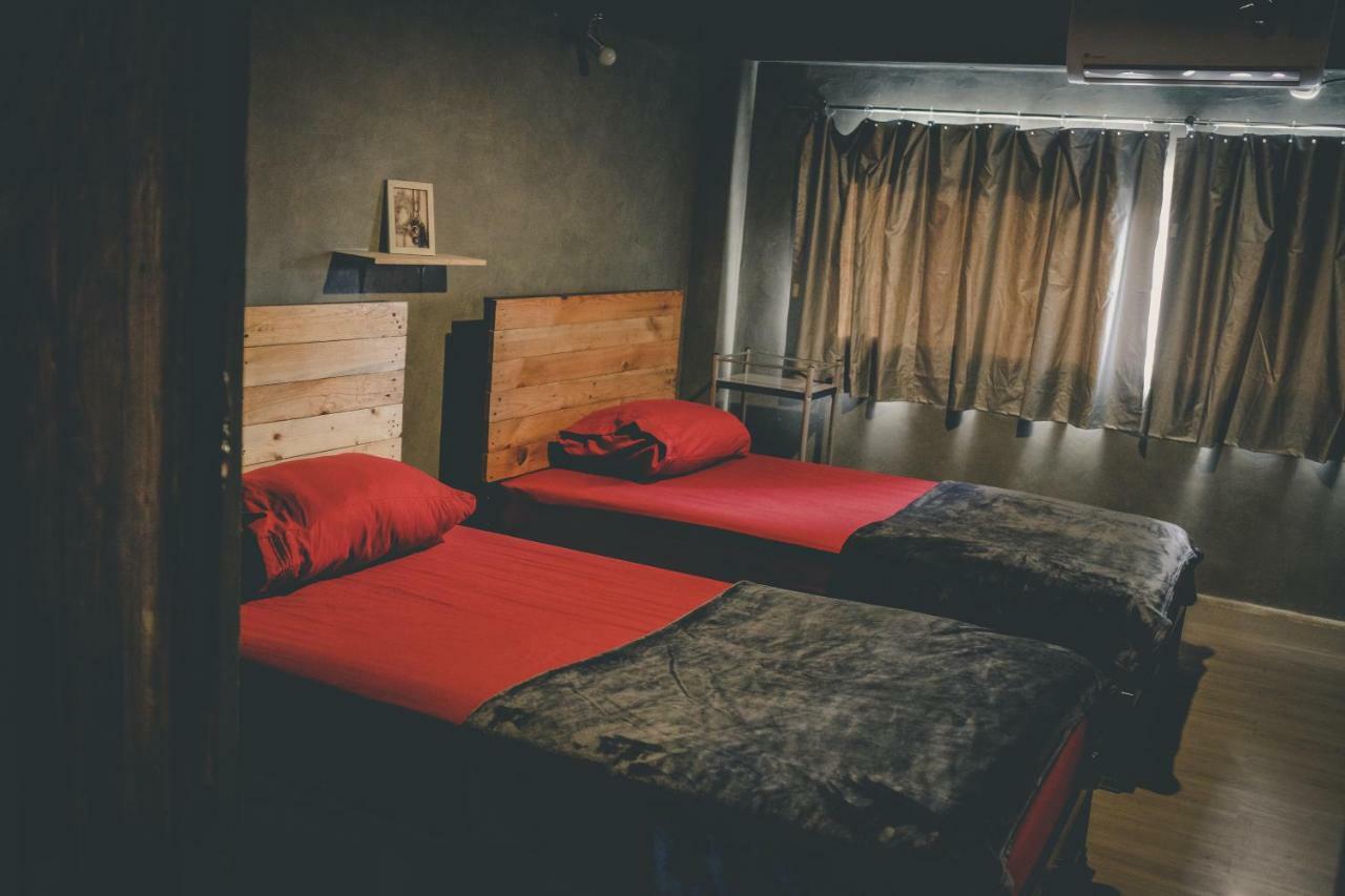 The Beds Ever Hostel (Adults Only) Bangkok Eksteriør billede