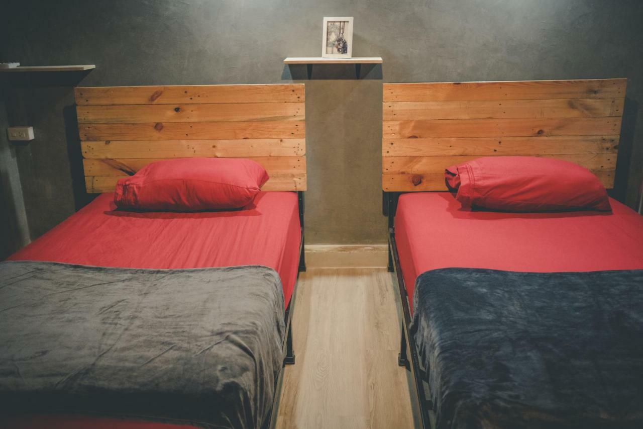 The Beds Ever Hostel (Adults Only) Bangkok Eksteriør billede