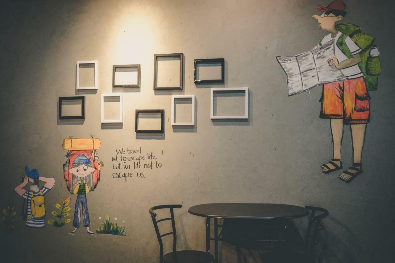 The Beds Ever Hostel (Adults Only) Bangkok Eksteriør billede