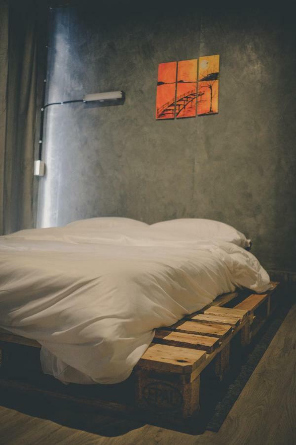 The Beds Ever Hostel (Adults Only) Bangkok Eksteriør billede